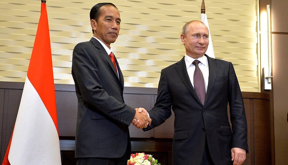 印尼总统佐科·维多多和俄罗斯总统普京。照片:克里姆林宫